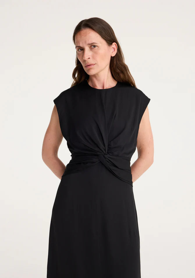 Róhe Draped Dress Black – Peony Rouge