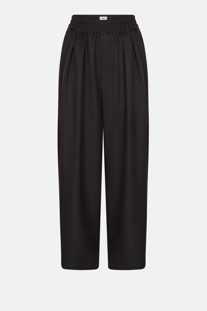 Âme Antwerp Kick Pleated Pants Black