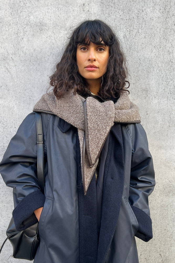 Collectors Club ADA Scarf - Taupe