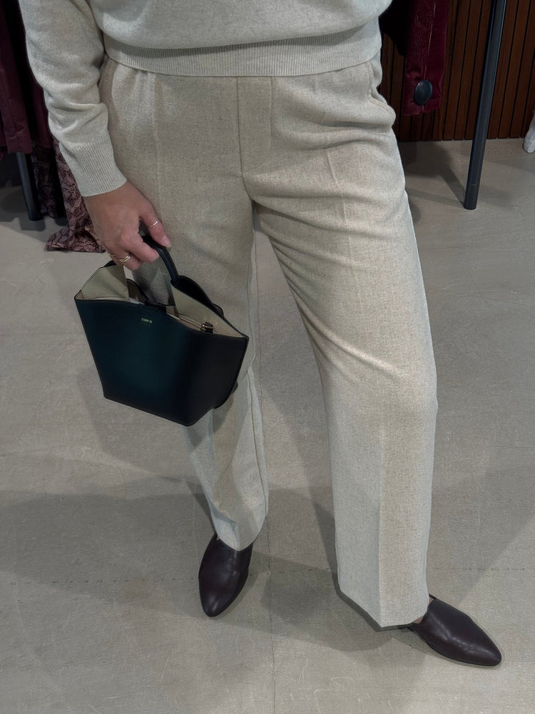 Collectors Club PATRICIA Trousers - Oatmeal