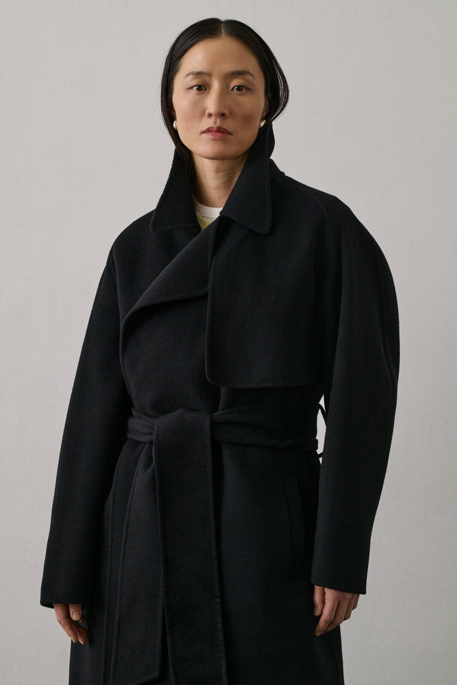Soeur STANISLAS coat - Black