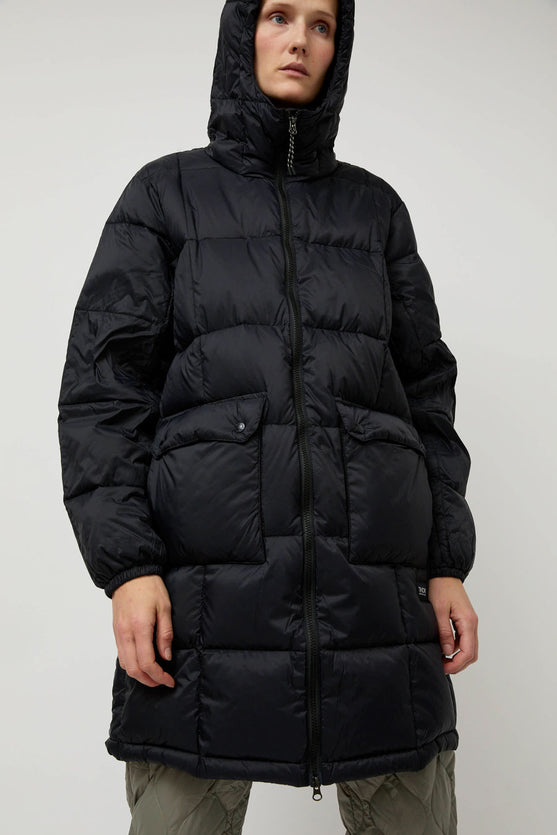 Taion Volume Hood Down Coat Black