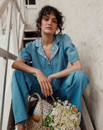 EMILE & IDA Light denim crop blouse