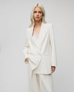 IVY OAK Jil Tuxedo Blazer - Pearl