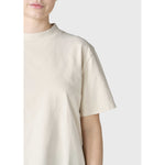Klitmöller Collective Uma mock tee - Pastel sand